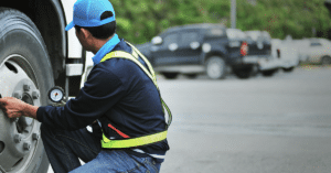 how to change a flat truck tire on the road